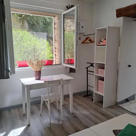 De La Pivarderie Ferienhaus Senille